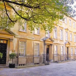 The Courtyard No.8 Apartment